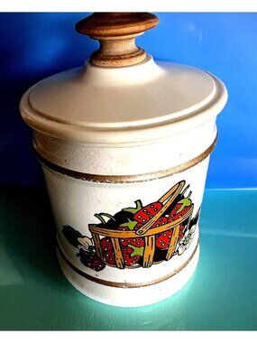 Kromex USA Metal White Canister Strawberries in Basket Cottage Country  Vintage
